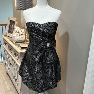 WINDSOR Strapless Mini Dress with Rhinestone Bow - Juniors 7